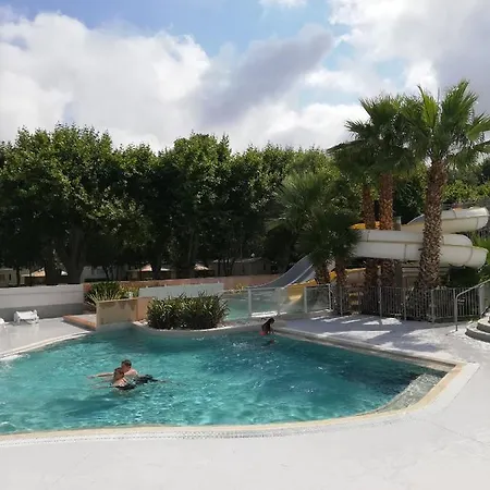 Mobil Climatise 6 Personnes Au Camping Marvilla Parks - Le Parc Des Septs Fonts Campsite